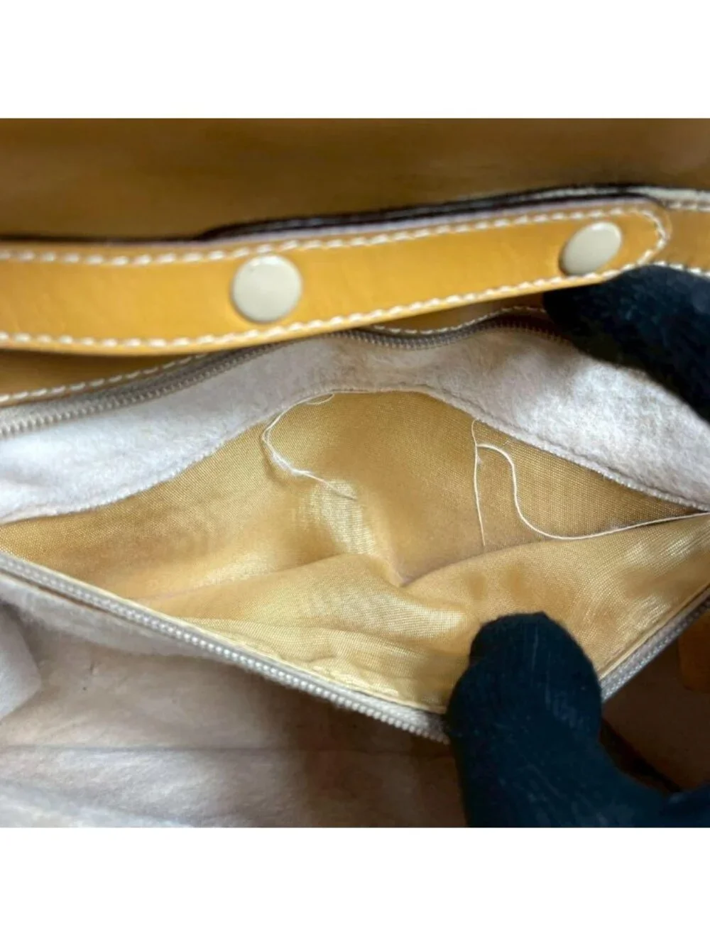 Gucci gg leather
